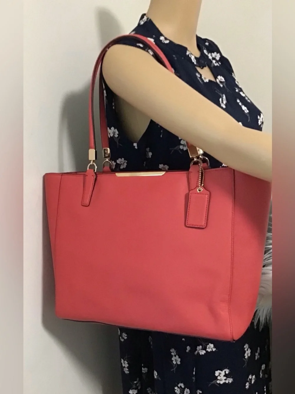 Coach Madison  Saffiano leather Tote Handbag Light Coral EUC